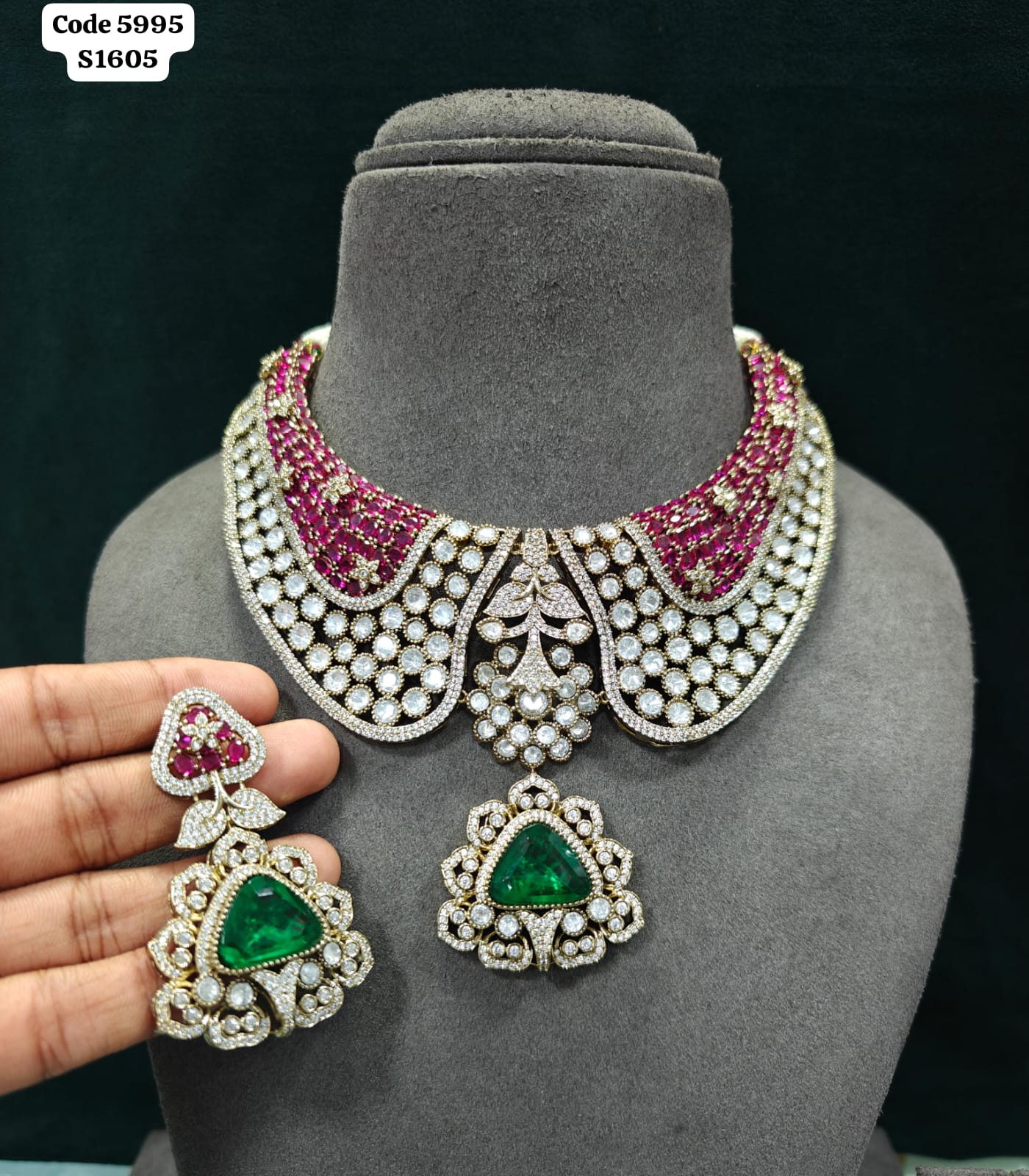 Necklace Set 078